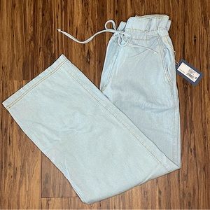 Universal Thread Wide Leg High Rise Jeans